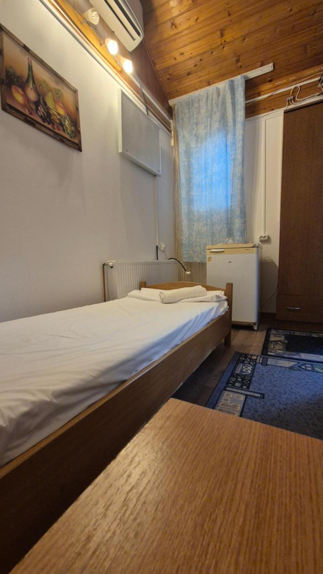 Vila Crinilor Calimanesti Luaran gambar